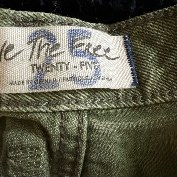 Free People Makai Ripped Short - Picture 4 of 15